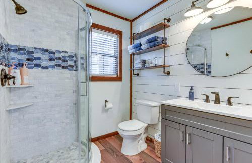 Lakefront Graford Home with Fire Pit and Private Dock! - Foto 13