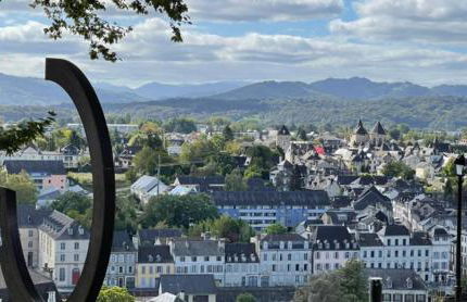 Le Saint Pierre Quartier Historique d'Oloron Sainte Marie - Foto 12