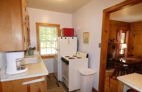 Cottage on Torch Lake - Foto 2