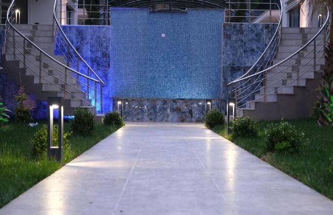 Flower City Suits - Photo 38