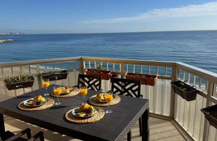 Tu Ventana al Mar Vistas Únicas, Diseño y Relax - Foto 1