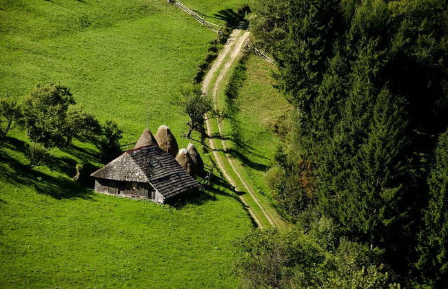 Senderismo por el Parque Nacional Piatra Craiului - Foto 2