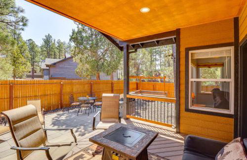 Hot Tub and Outdoor Living Relaxing Show Low Cabin - Foto 21