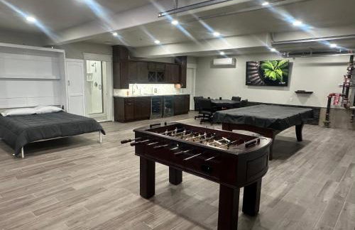 The White House Coveted Triplex Near Lake - Foto 66