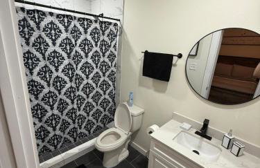 Spacious 3 bedroom 2 bath home in Downtown - Foto 64