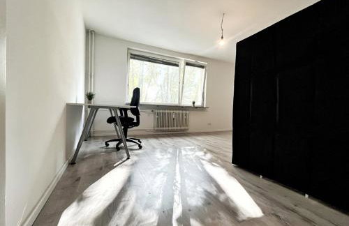 HolidayHome Aparments I Spaceous Room in BER-Reinickendorf, 1 Min. to Metro Station - Foto 10
