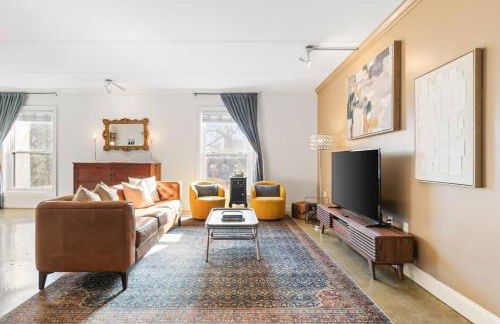 Pool, Walk Restaurants plus Bars on Famous Music Row - Foto 2