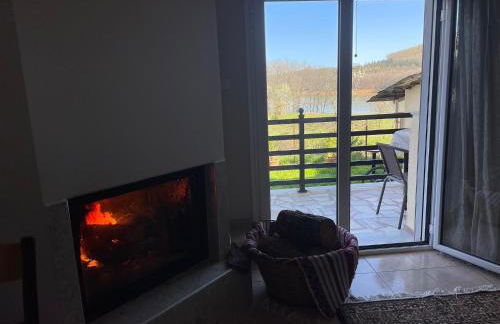 Eftychia’s home-Σπίτι με θέα τη λίμνη Πλαστήρα - Photo 7