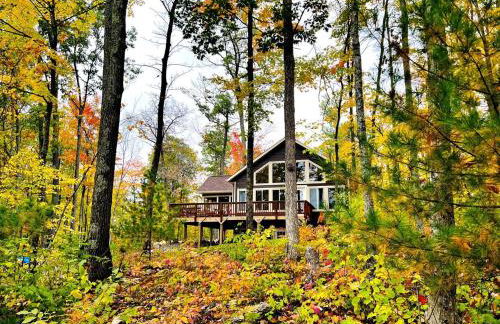 Group Lake Cabin with Ping Pong Table Loaded with Kayaks in Wisconsin - Foto 52