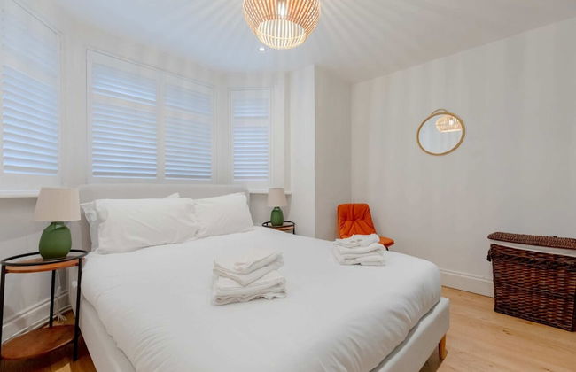 Newly Refurbished 2BD Flat - Wimbledon Village! - Foto 3