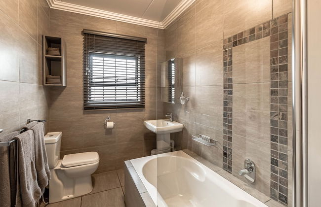 Camelot Guest House & Apartments - Foto 44