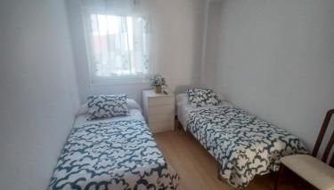 APARTAMENTO VIGO CAMELIAS CENTRO - Foto 5, wardrobe