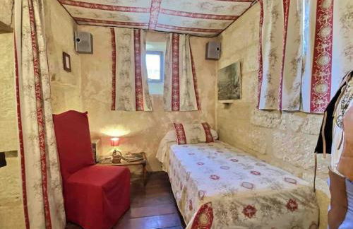 Chez Lydia - Osez la vie de chateau ! Pont du Gard, Uzès - Foto 2