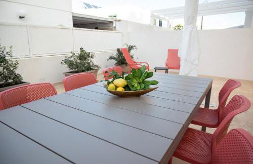 VILLA PONENTE - Beach & Jacuzzi - Foto 6