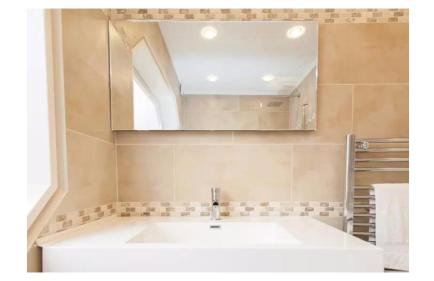 Exceptional 2-Floor Central London Escape - Sleeps Up to 10 with Skyline Terrace - Foto 2