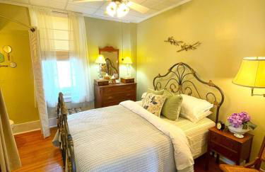 Historic Victorian Apartment - Foto 6