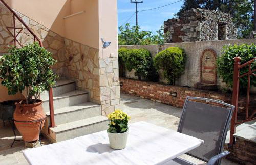 Koukounaries Apartments Limni - Photo 16