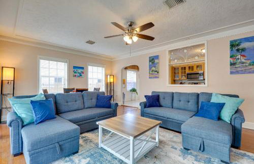 House with Shared Pool Access 4 Mi to Beaches! - Foto 7