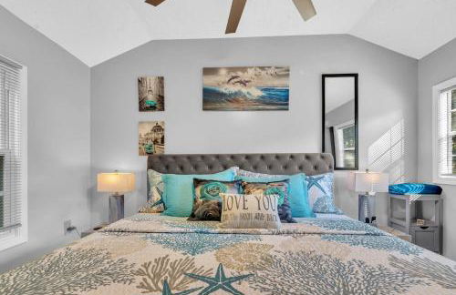 Spacious King Cottage-Mins from Downtown - Photo 7