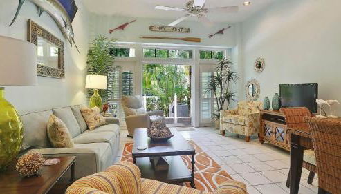 Key West Found by Avantstay Close to Shops w/ Patio & Shared Pool! Month Long Stays Only - Foto 2, Other