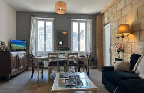 Bel appartement en pierre de 100 m2 avec cour. - Foto 3