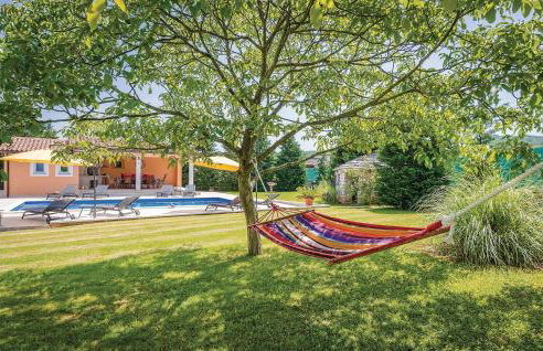 5 Bedroom Beautiful Home In Labin - Photo 17