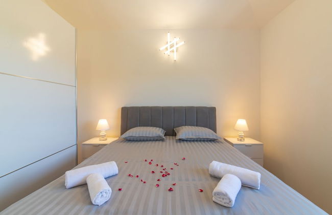 Idyllic Getaway Lovrec Villa With Pool - Foto 1