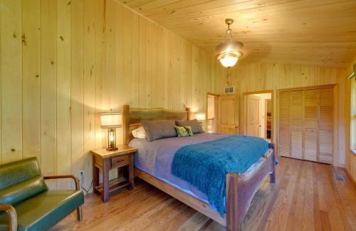 Riverfront West Virginia Cabin with Screened-In Deck - Foto 21