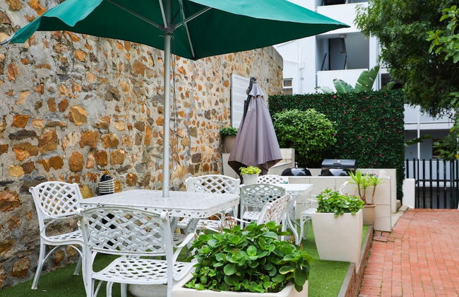 First Group Hastings Hall - Foto 22