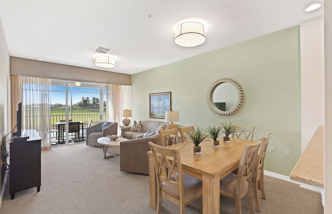 Genoa Vacation Rental: Stylish 2-BR Condo with Golf & Lake Views. Resort-Style Pool, Hot Tub, and Easy Access to Championship Golf. Minutes from Naples Beaches, 5th Avenue S, and Marco Island - Foto 13