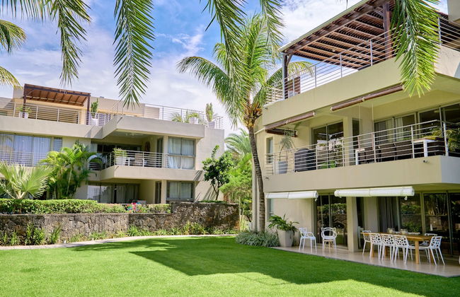 Bon Azur Beachfront Suites & Penthouses with LOV - Photo 74