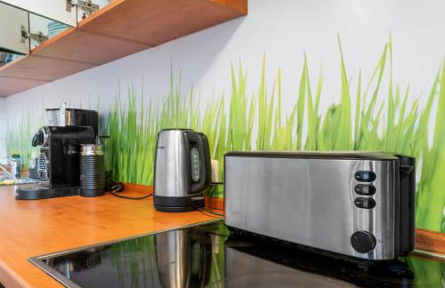 Tolles Design, hochwertig, Vollausstattung, 3 Zimmer, großes Bad & Gäste-WC, große Küche, 3 x Smart TV, 11 min zum Hbf Duisburg - Photo 35