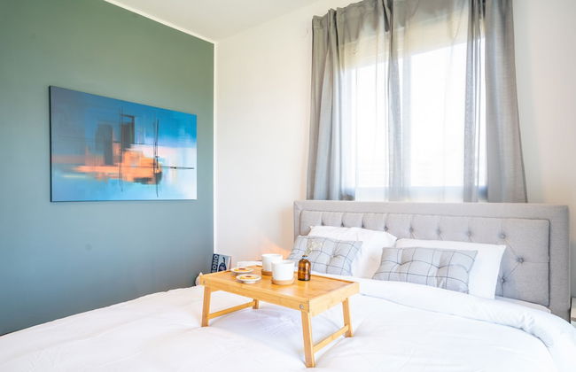 Vibrant Seaside Stay with Balcony by Sea N' Rent - Foto 18