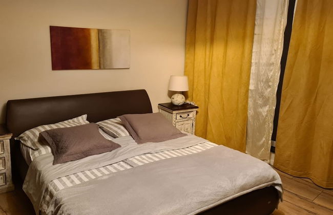 FHS Aparthotel - Photo 2