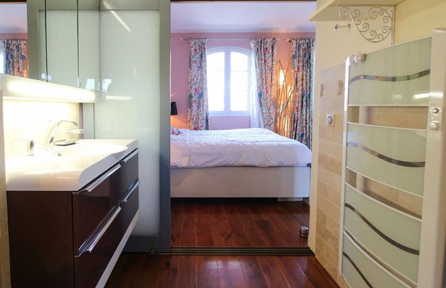 Lovely Holiday Home in Port Grimaud With Terrace - Photo 3