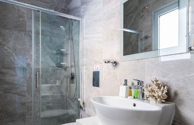 Tranquility Beachfront Villa - Foto 45