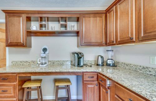 Pet-Friendly Shenandoah Cabin with Fire Pit and Grill! - Foto 10