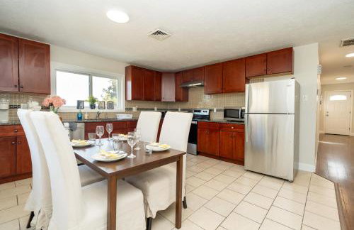 12BCozy 3BR Apartment with Koi Pond in Worcester - Foto 57