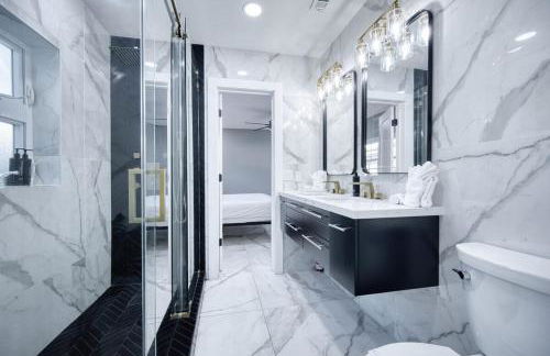 Riverbend Yacht Retreat Waterfront Villa with Pool - Foto 26