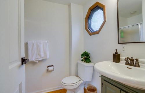 Lakefront Sister Lakes Vacation Rental with Dock! - Foto 11