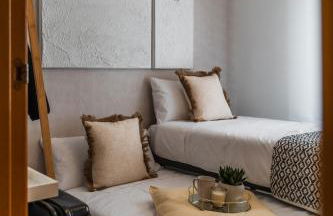 tuGuest Station with Parking - Photo 3