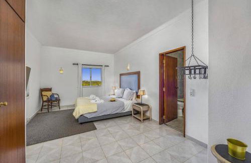 Villa Alfarrobeira by Villa Plus - Photo 20