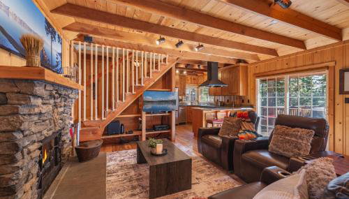 Home for 10 Private Hot-Tub Close to Ski Private Beach Access w Double Decker pier Book on Mobile for Promo Price - Foto 5