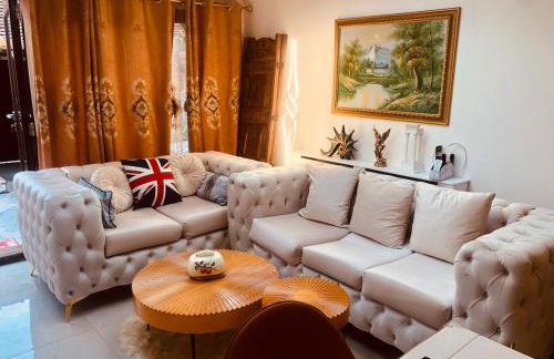 London Central 4 bed House with Garden - Photo 32