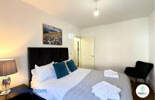 Ground Floor 1 Bedroom Apartment close to Woking train station - Foto 8