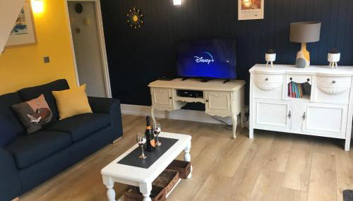 Foxes Sea Side Retreat Deluxe Chalet is a lovely holiday home tucked away on the Kent Coast - Foto 2