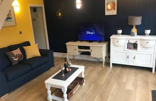 Foxes Sea Side Retreat Deluxe Chalet is a lovely holiday home tucked away on the Kent Coast - Foto 2