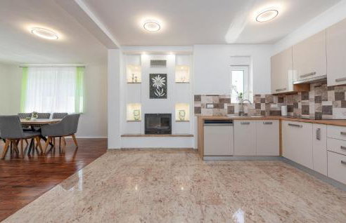 Lovely Home In Debelo Brdo With Sauna - Photo 7