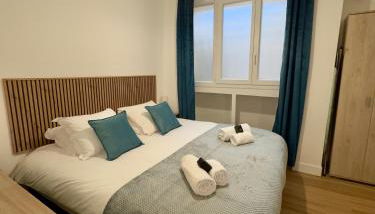 Pigalle Square - Modern apartment steps away from Moulin Rouge - Foto 2, towels, wardrobe