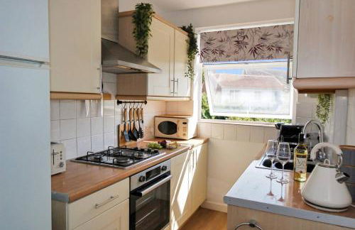 Peaceful first floor apartment close to town centre - Foto 17